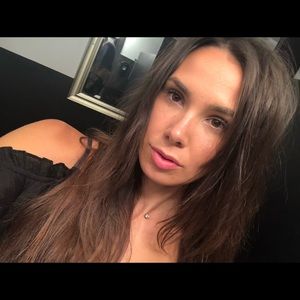 Meet your Posher, Natalie